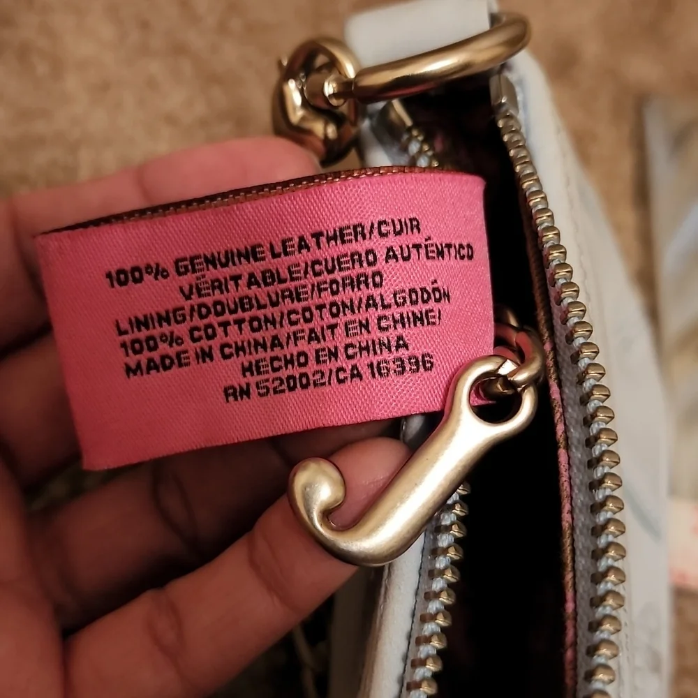 Juicy Couture Vintage Mint P&G Logo Chain Baguette - Picture 6 of 16